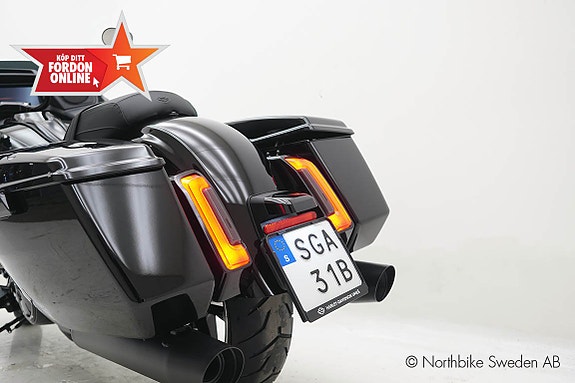 Harley-Davidson Road Glide 15 of 23