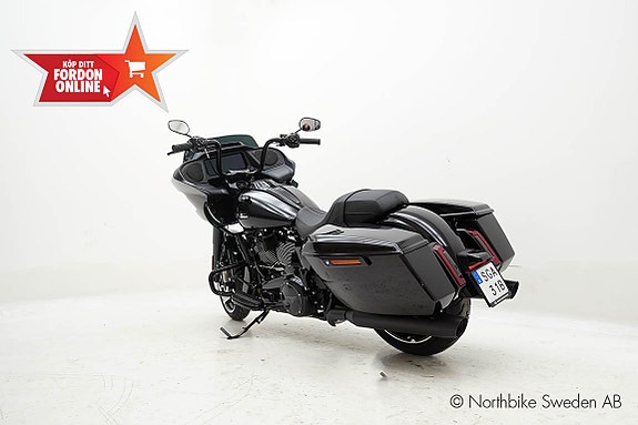 Harley-Davidson Road Glide 14 of 23