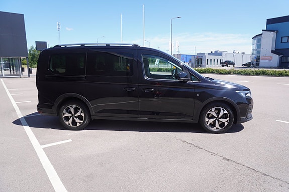 Ford Connect Tourneo 7 of 12