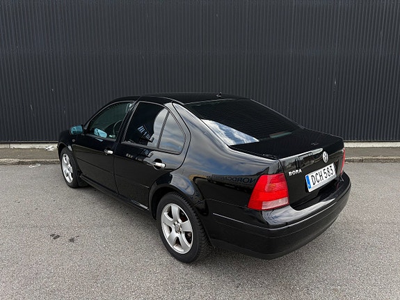 Volkswagen Bora 3 of 9