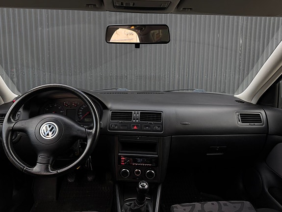 Volkswagen Bora 8 of 9
