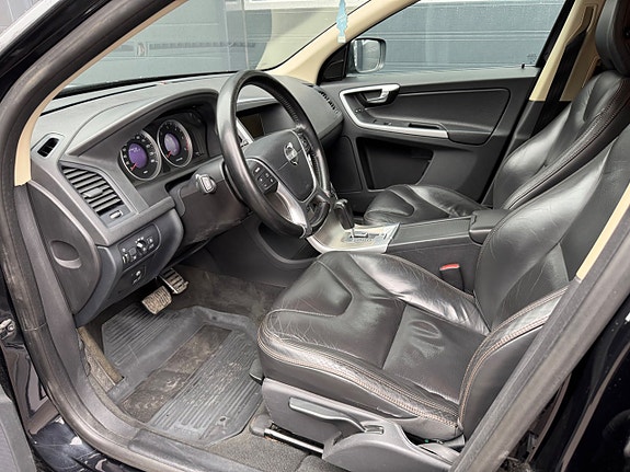 Volvo XC60 15 of 20
