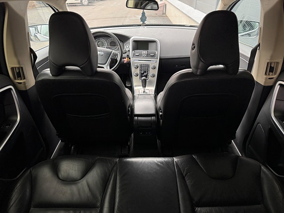 Volvo XC60 20 of 20