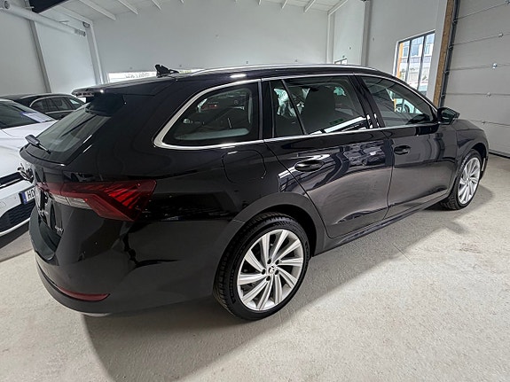 Skoda Octavia 10 of 13