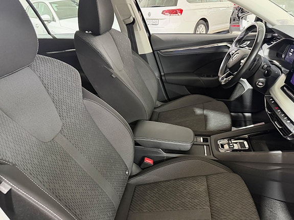 Skoda Octavia 6 of 13