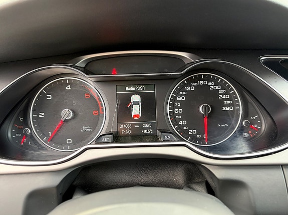 Audi A4 allroad 12 of 14
