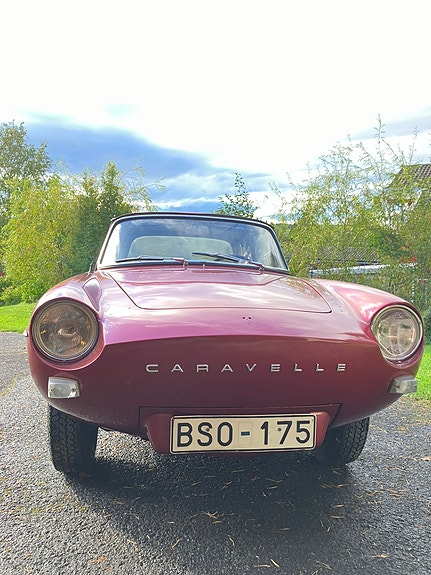 Renault Caravelle 4 of 15