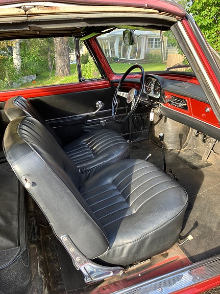 Renault Caravelle 10 of 15