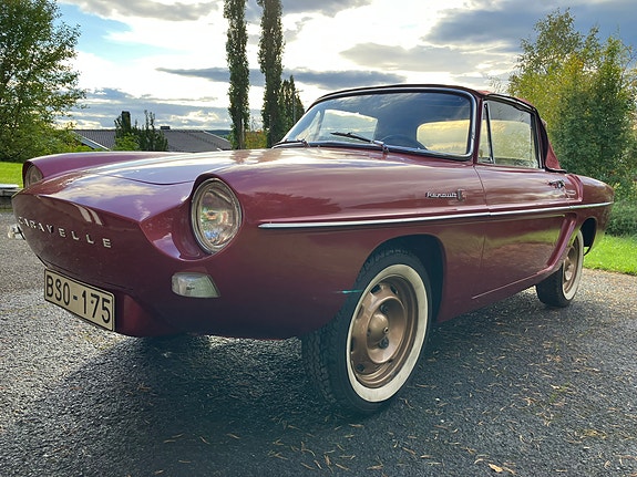 Renault Caravelle 6 of 15