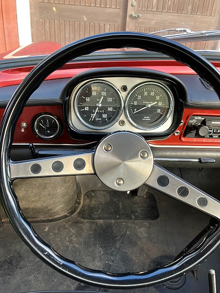 Renault Caravelle 12 of 15
