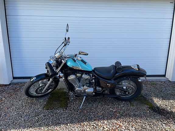 Honda VT600C Shadow 2 of 5