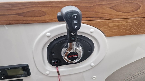 Aquador 24 HT -2018 15 of 18