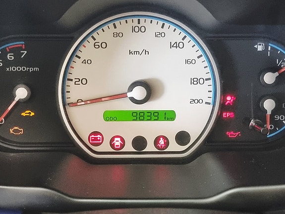 Hyundai i10 13 of 23