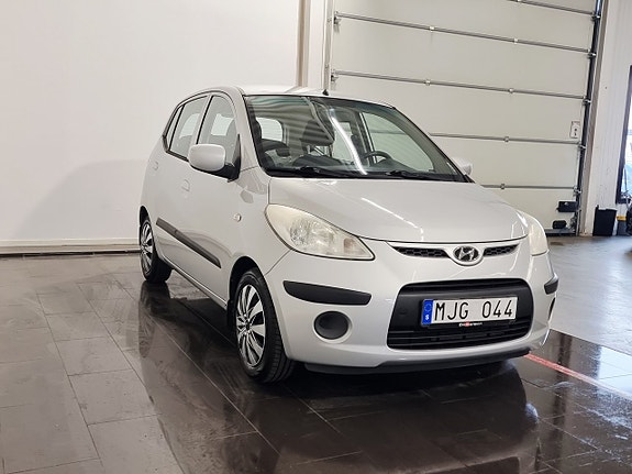 Hyundai i10 4 of 23
