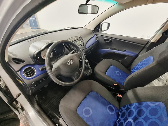Hyundai i10 6 of 23