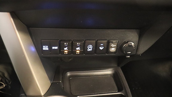 Toyota RAV4 19 of 19