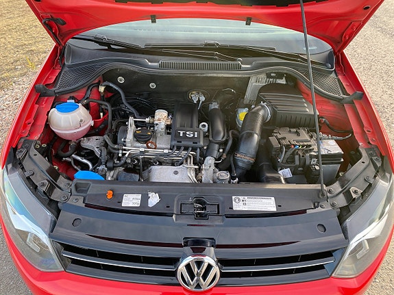 Volkswagen Polo 21 of 21