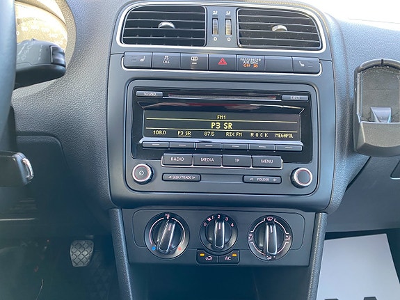 Volkswagen Polo 17 of 21