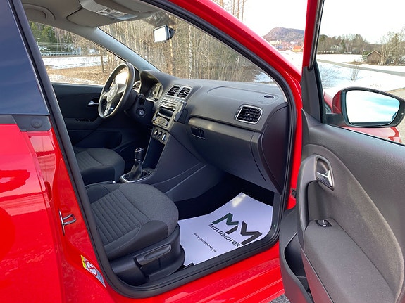Volkswagen Polo 16 of 21