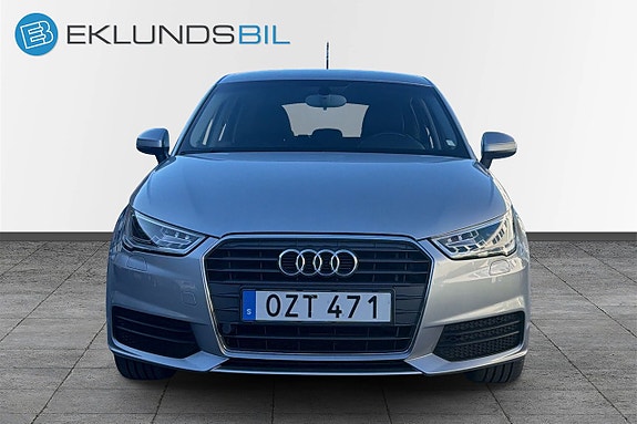 Audi A1 2 of 16