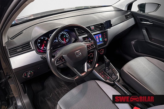 Seat Arona 8 of 21