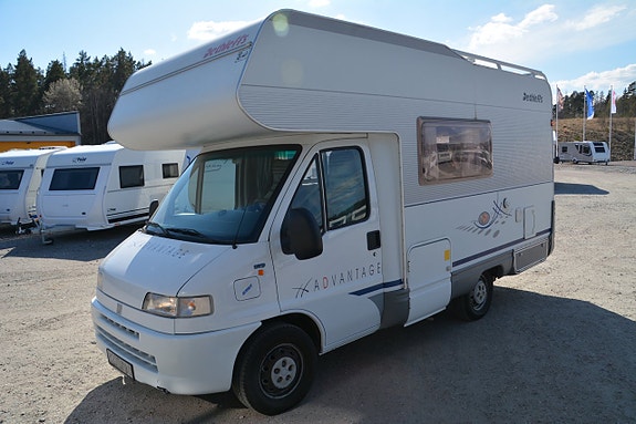 Dethleffs Advantage  A5431 ny kamrem och service