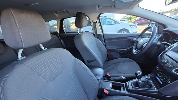 Ford Focus 11 of 12