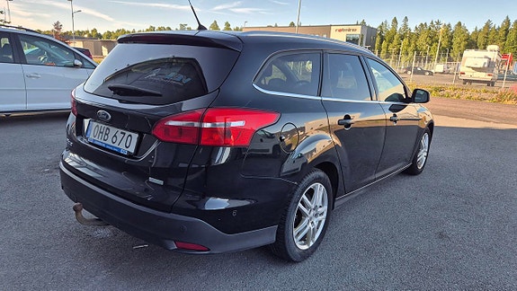 Ford Focus 4 of 12