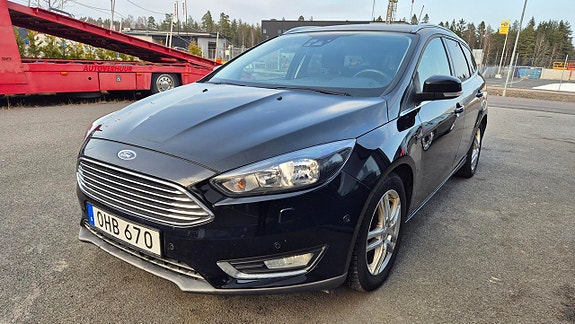 Ford Focus 2 of 5