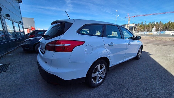 Ford Focus 12 of 13
