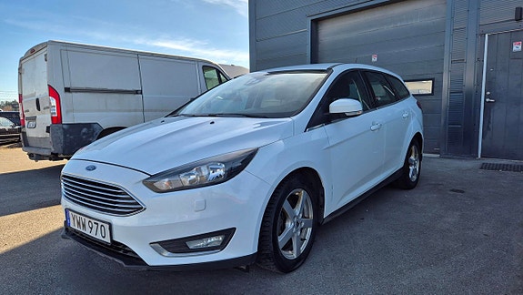 Ford Focus 2 of 5
