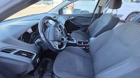 Ford Focus 6 of 13