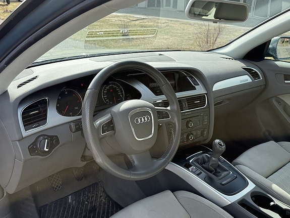 Audi A4 4 of 5