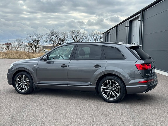 Audi Q7 8 of 20