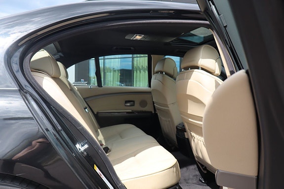 BMW 730d 11 of 12