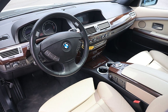 BMW 730d 5 of 5