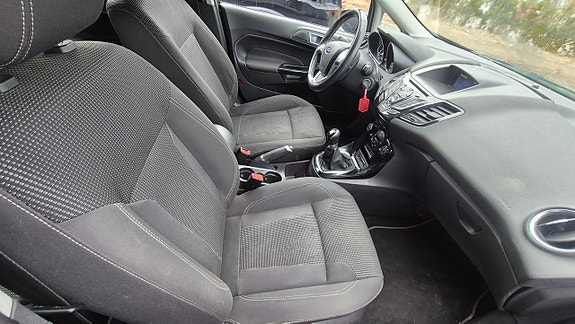 Ford Fiesta 6 of 7