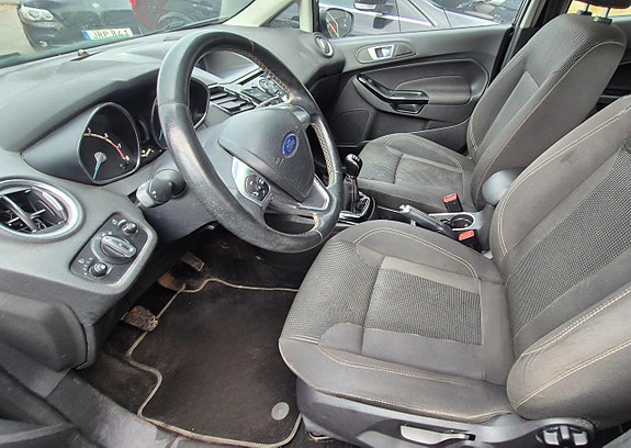 Ford Fiesta 5 of 5