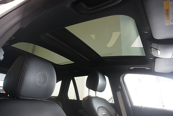 Mercedes-Benz GLC300 de 12 of 23