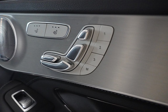 Mercedes-Benz GLC300 de 17 of 23