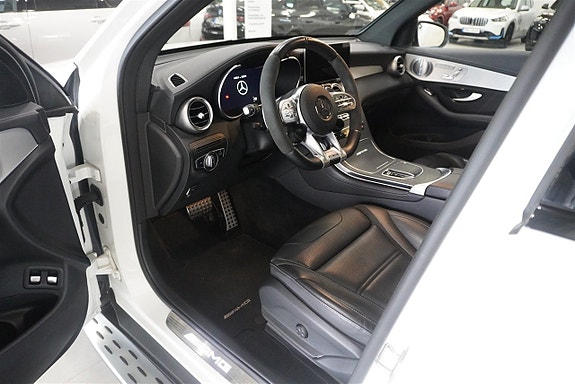 Mercedes-Benz GLC300 de 2 of 23
