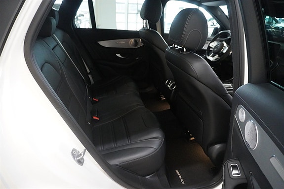 Mercedes-Benz GLC300 de 14 of 23