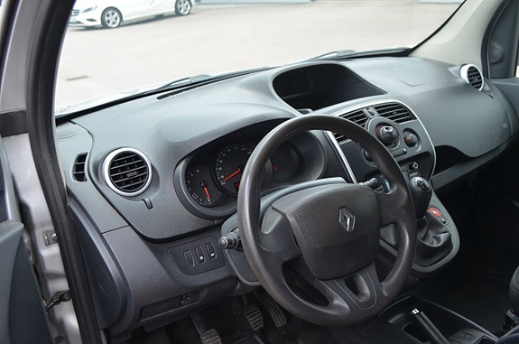 Renault Kangoo Express 14 of 16