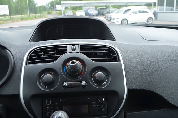 Renault Kangoo Express 15 of 16