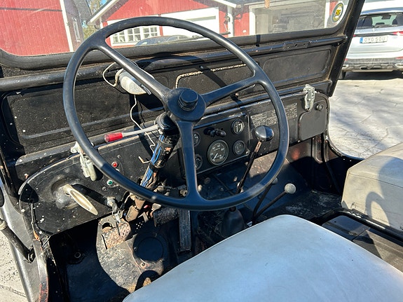 Willys Jeep 3 of 8