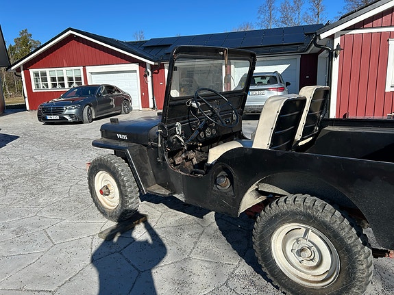 Willys Jeep 2 of 8