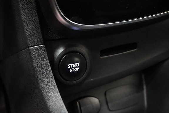 Renault Clio 19 of 20