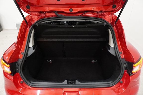 Renault Clio 20 of 20