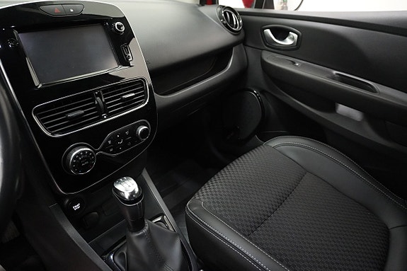 Renault Clio 15 of 20