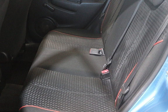 Mazda 2 14 of 21